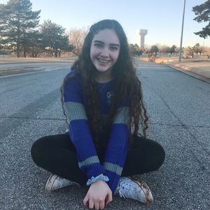 Meet your Posher, Carla